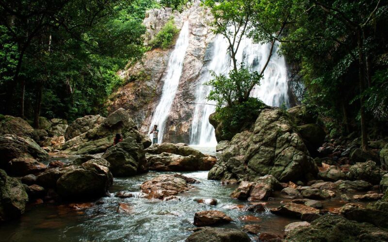 Cascades Na Muang 1 et 2 : baignade en jungle à Koh Samui
