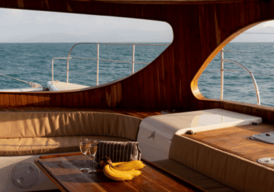 Croisière catamaran au coucher du soleil à Koh Samui : une soirée inoubliable en mer