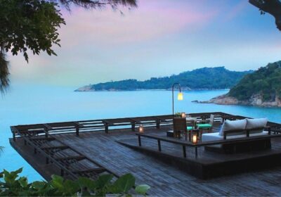 Dining on the Rocks : le restaurant le plus spectaculaire de Koh Samui vaut-il vraiment ses 4 000 bahts ?