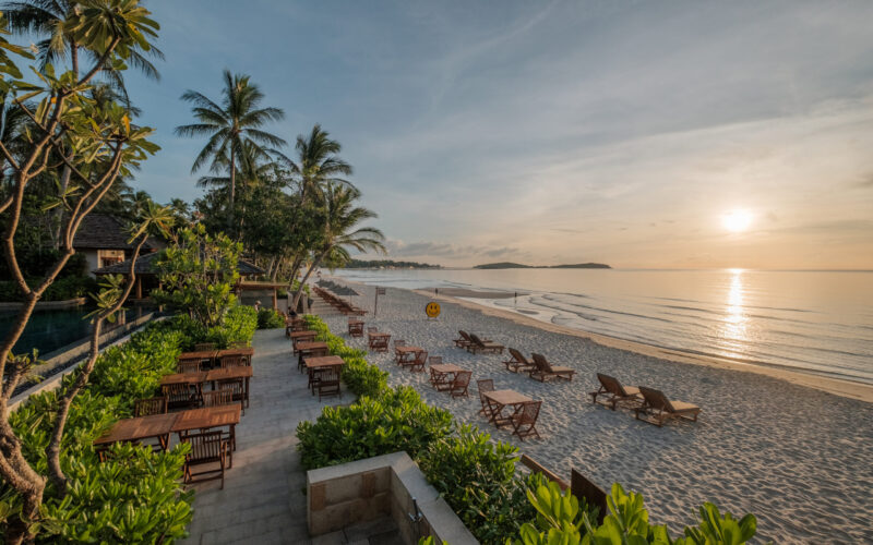Eat Sense Beach Restaurant : le rendez-vous balnéaire de Chaweng qui souffle le chaud et le froid