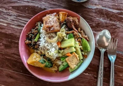 Restaurants végétariens et vegan à Koh Samui : le guide complet