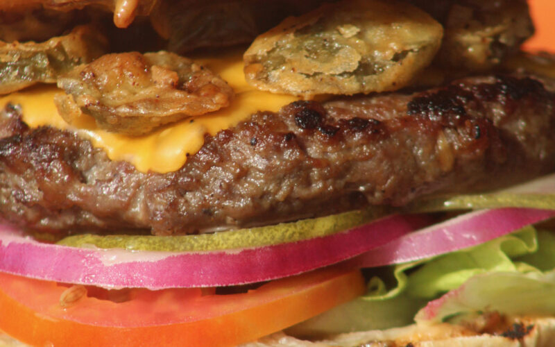 Stacked Koh Samui : le meilleur burger de l&rsquo;île, point final