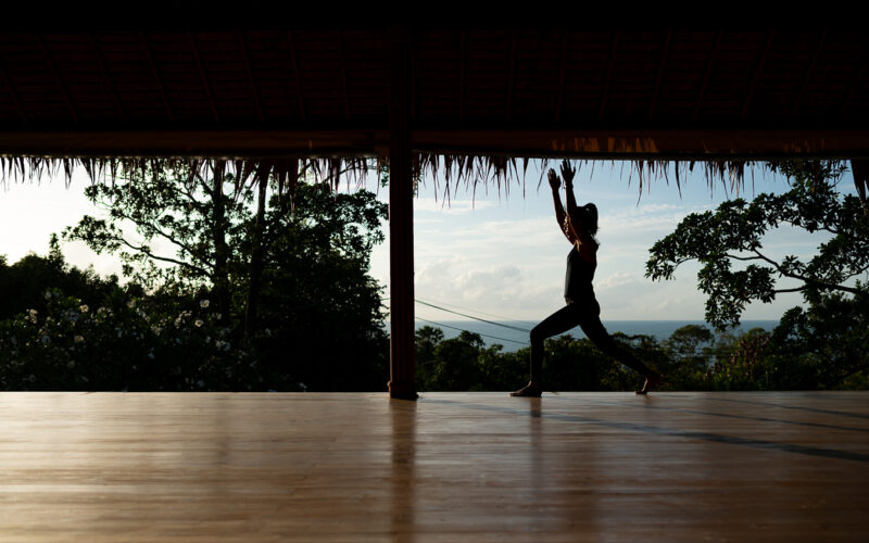 Yoga en plein air à Koh Samui : les meilleurs spots pour pratiquer